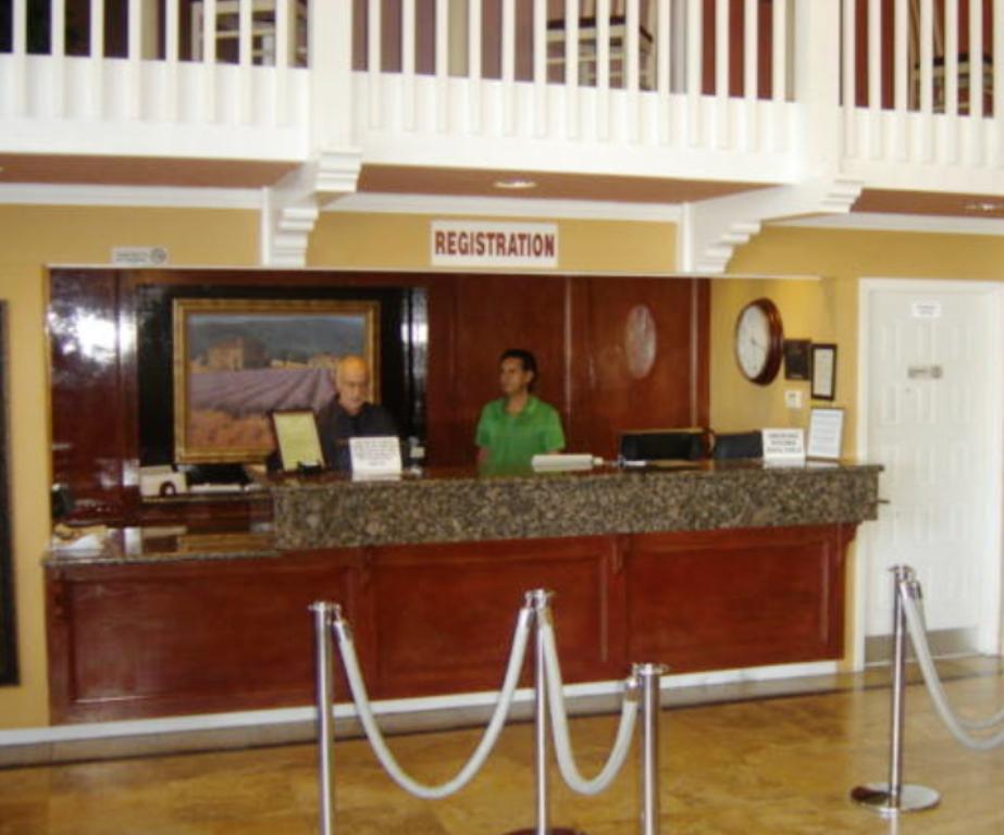 Courtyard Inn North Highlands Bagian luar foto