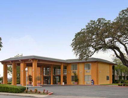Courtyard Inn North Highlands Bagian luar foto