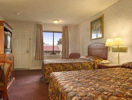 Courtyard Inn North Highlands Bagian luar foto