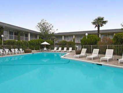 Courtyard Inn North Highlands Bagian luar foto